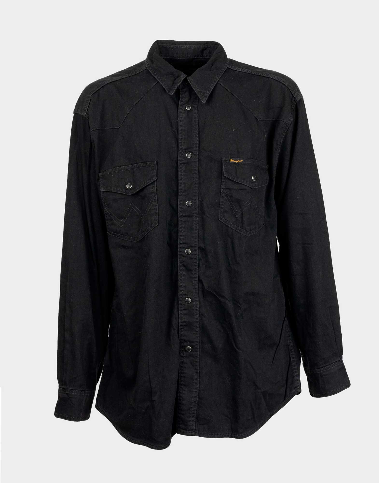 camicia nera wrangler da uomo con bottoni a clip