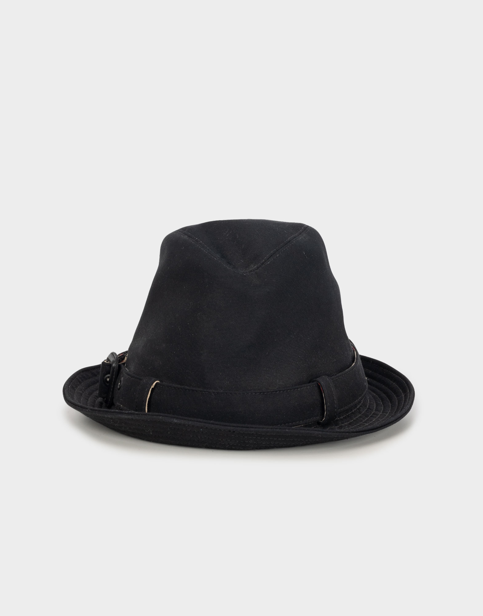 Black cotton women's hat by Burberry.